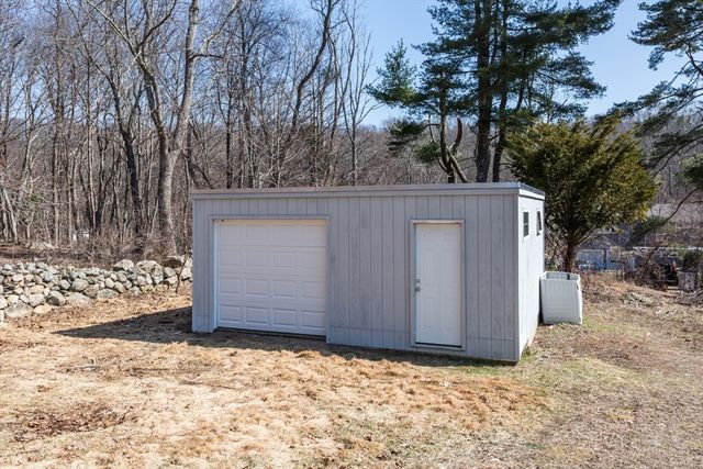 66 Old Chestnut Hill Rd, Millville, MA 01529