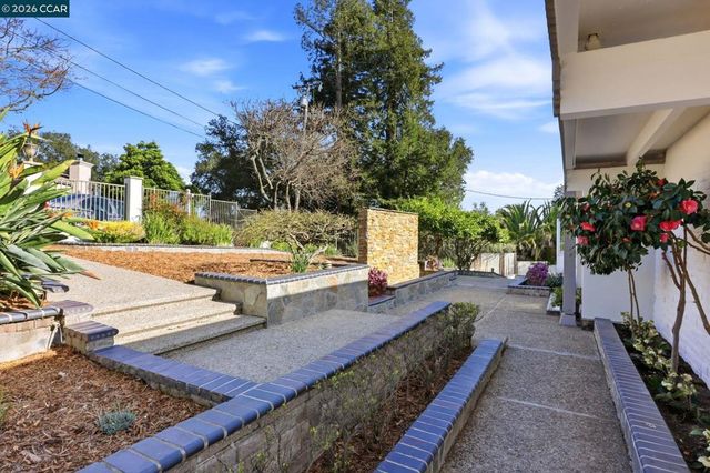 128 128 Diablo View Dr, Orinda, CA 94563