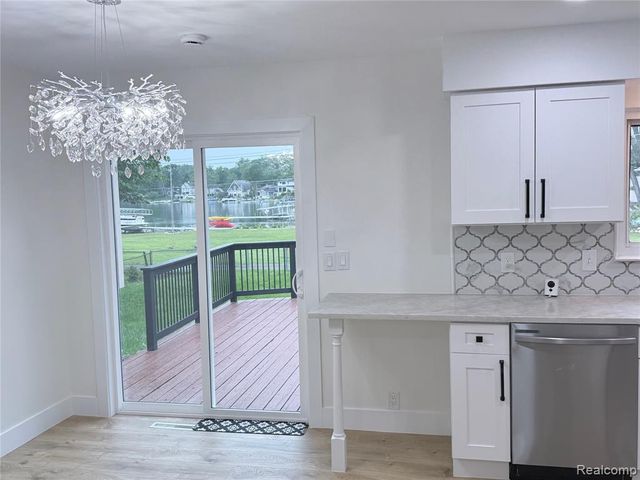 8965 Van Gordon Street, White Lake, MI 48386