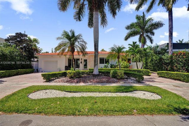 2025 Alamanda Dr, North Miami, FL 33181