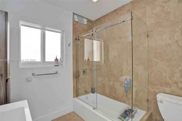 2025 Alamanda Dr, North Miami, FL 33181