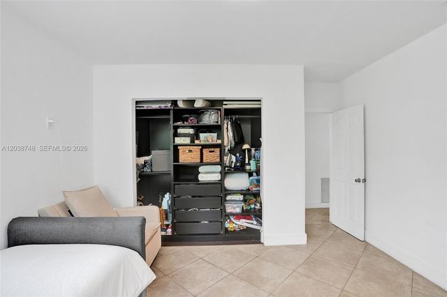2025 Alamanda Dr, North Miami, FL 33181