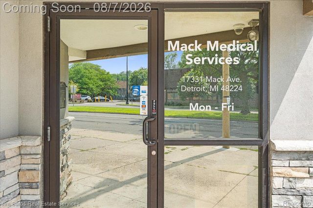17329 Mack Avenue, Detroit, MI 48224