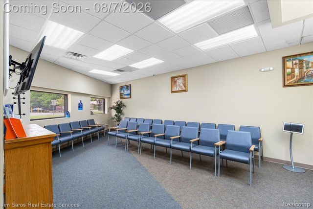 17329 Mack Avenue, Detroit, MI 48224