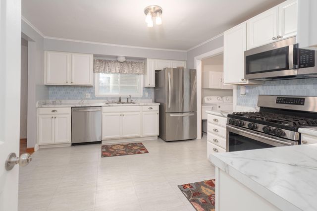 531 Elizabeth Street, Milford, MI 48381