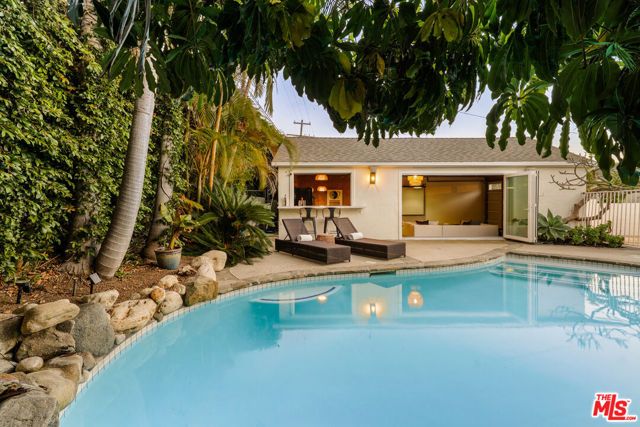 8044 Cowan Avenue, Los Angeles, CA 90045