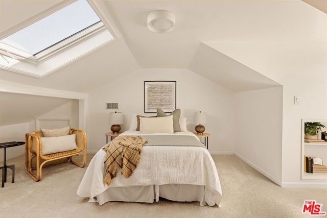 8044 Cowan Avenue, Los Angeles, CA 90045