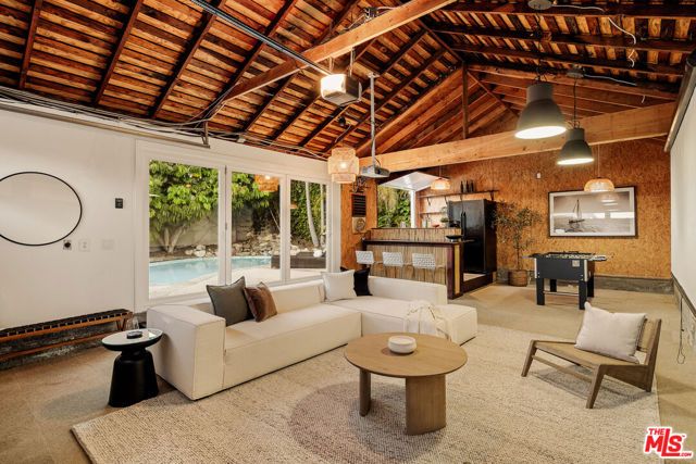 8044 Cowan Avenue, Los Angeles, CA 90045