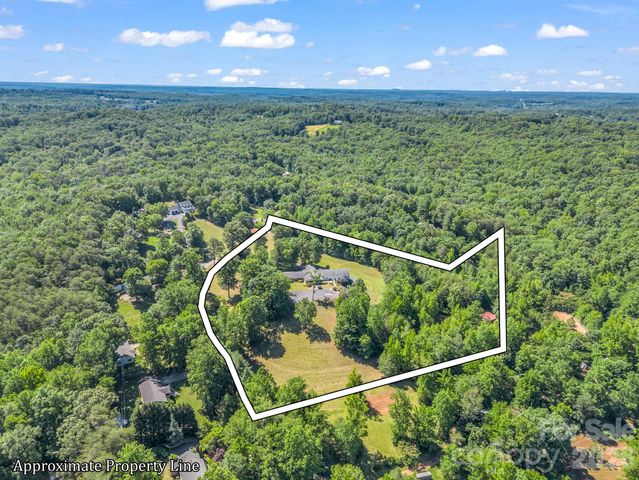 354 Woodland Drive, Columbus, NC 28722