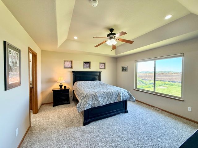 785 Yorkshire Street, North Liberty, IA 52317