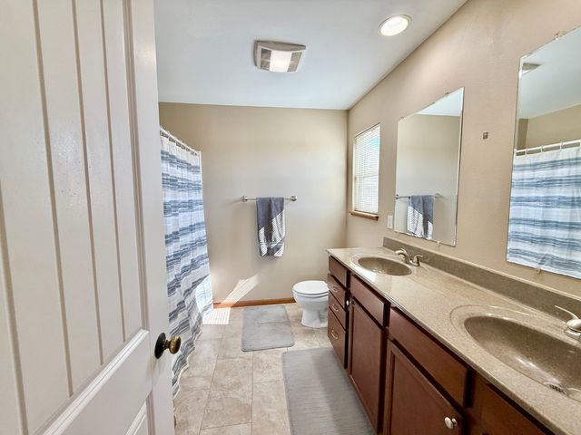 785 Yorkshire Street, North Liberty, IA 52317