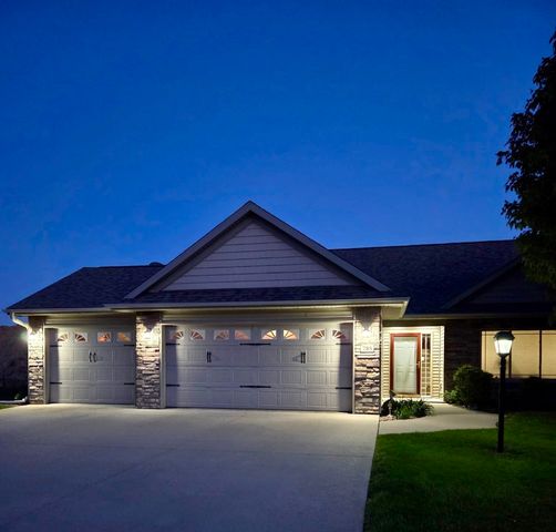 785 Yorkshire Street, North Liberty, IA 52317