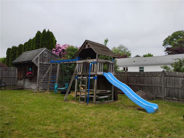 14 Elmhurst Drive, Smithfield, RI 02828