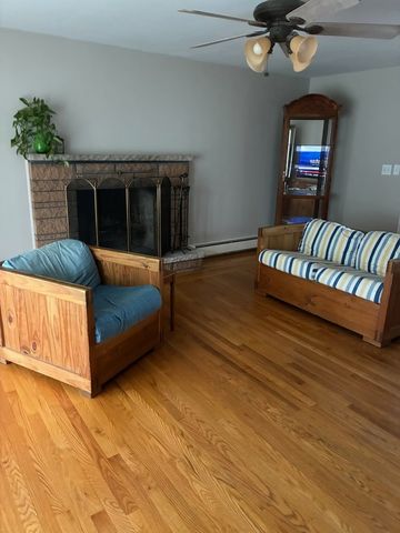 14 Elmhurst Drive, Smithfield, RI 02828