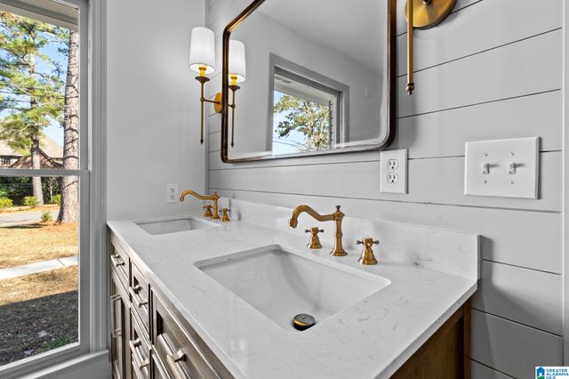 4616 OLD LOONEY MILL ROAD, Birmingham, AL 35243