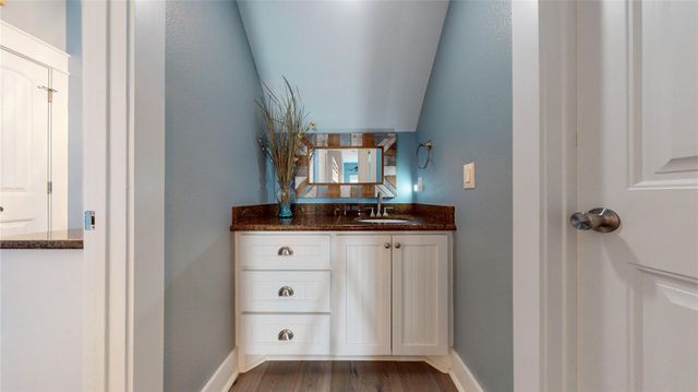 997 Austin Street, Gilchrist, TX 77617