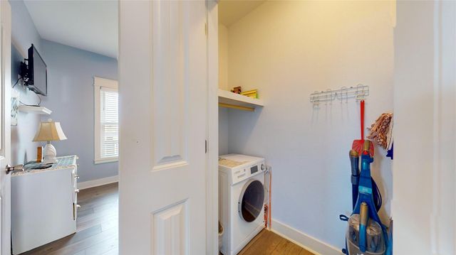997 Austin Street, Gilchrist, TX 77617