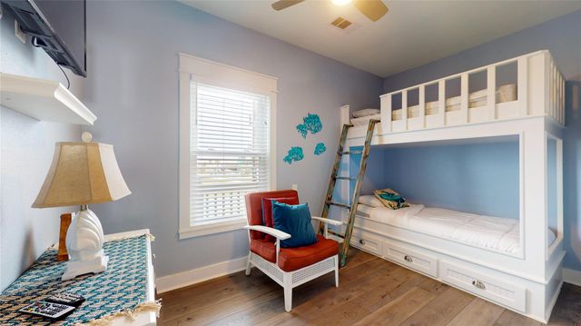 997 Austin Street, Gilchrist, TX 77617