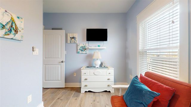 997 Austin Street, Gilchrist, TX 77617