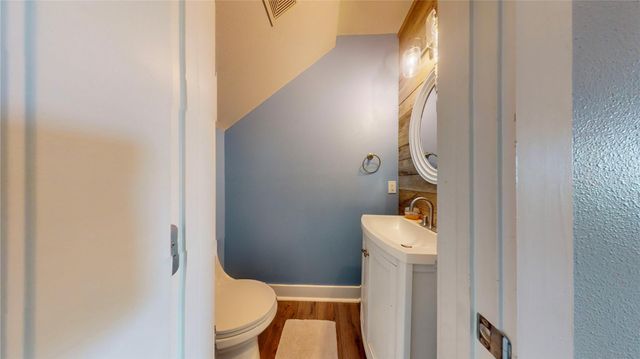997 Austin Street, Gilchrist, TX 77617