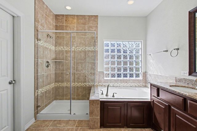 10022 Spring Shadows Park Circle, Houston, TX 77080