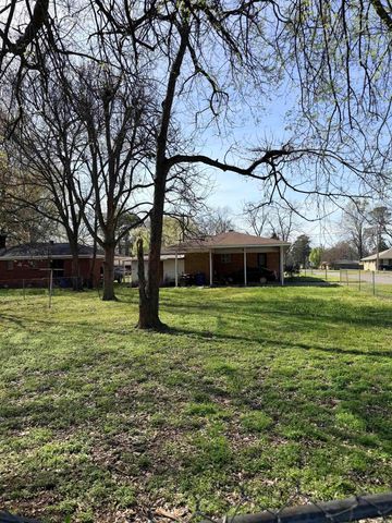 216 Mills St, North Little Rock, AR 72117