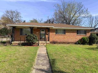 216 Mills St, North Little Rock, AR 72117