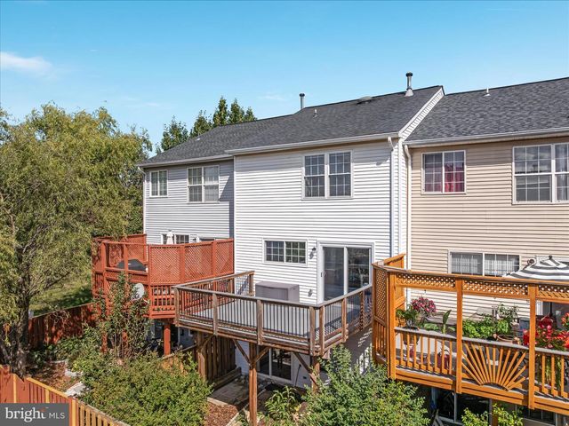 8214 RAMSEUR PL, Manassas, VA 20109