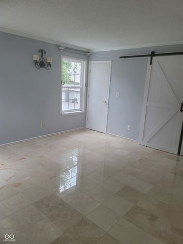 10322 Draycott Avenue, Indianapolis, IN 46236
