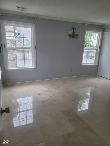 10322 Draycott Avenue, Indianapolis, IN 46236