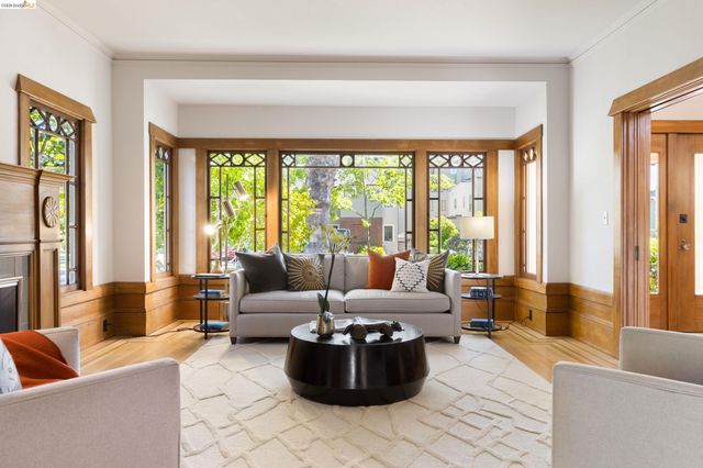 2909 Forest Ave, Berkeley, CA 94705