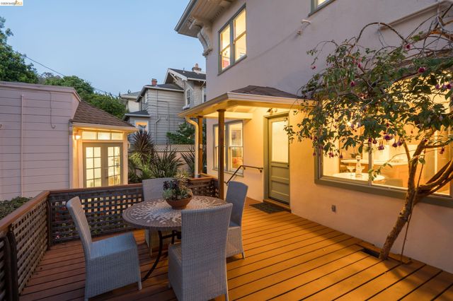 2909 Forest Ave, Berkeley, CA 94705