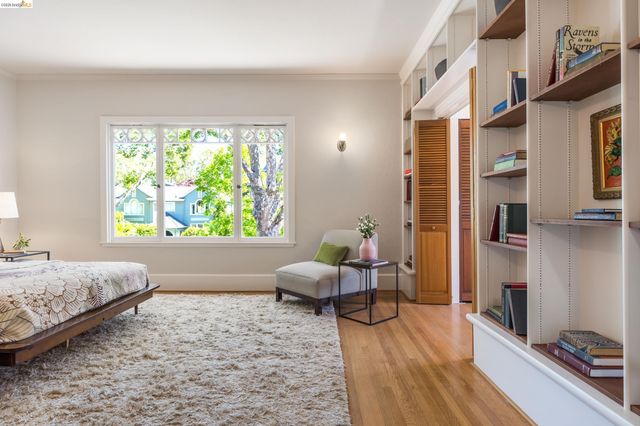2909 Forest Ave, Berkeley, CA 94705