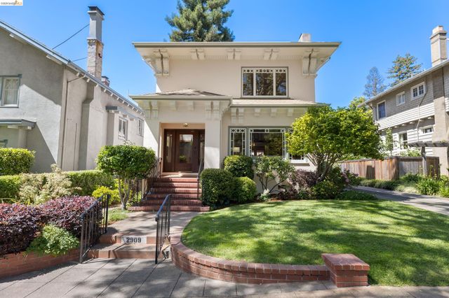 2909 Forest Ave, Berkeley, CA 94705