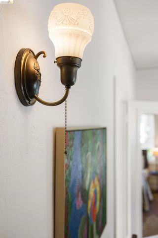 2909 Forest Ave, Berkeley, CA 94705