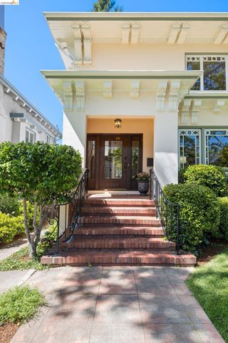 2909 Forest Ave, Berkeley, CA 94705