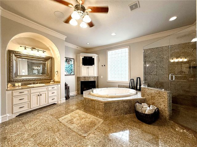 1919 Kings Pass, Heath, TX 75032