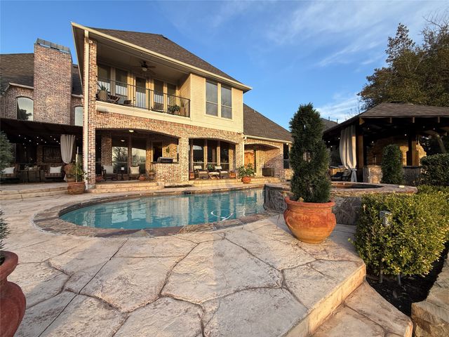 1919 Kings Pass, Heath, TX 75032