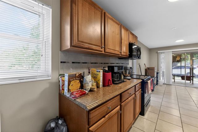 3655 LALANI WAY, Sarasota, FL 34232