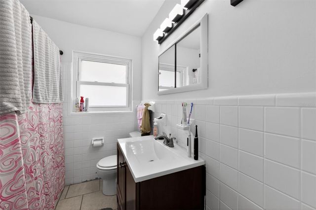 3655 LALANI WAY, Sarasota, FL 34232