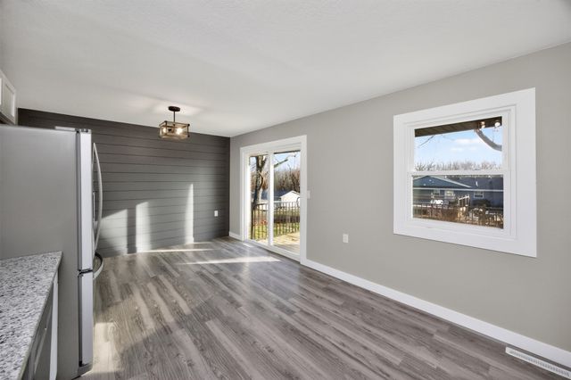 303 W McKinney Street, Runnells, IA 50237