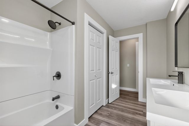 303 W McKinney Street, Runnells, IA 50237