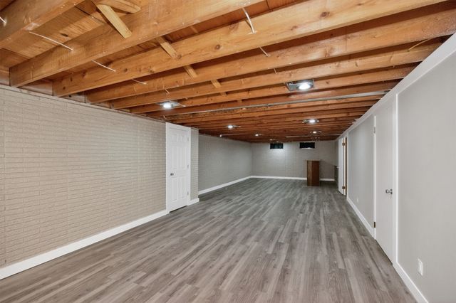 303 W McKinney Street, Runnells, IA 50237