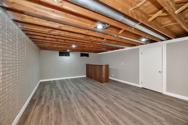 303 W McKinney Street, Runnells, IA 50237