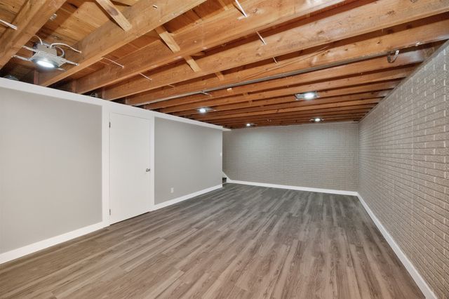 303 W McKinney Street, Runnells, IA 50237