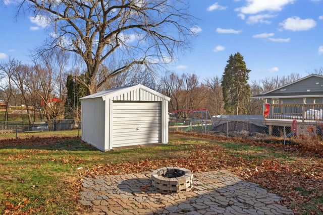 303 W McKinney Street, Runnells, IA 50237