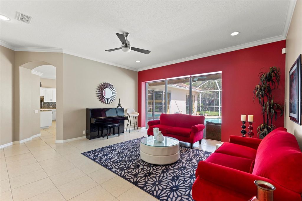 Image 11 of property listing at 17861 ARBOR GREENE DRIVE, Tampa, FL 33647