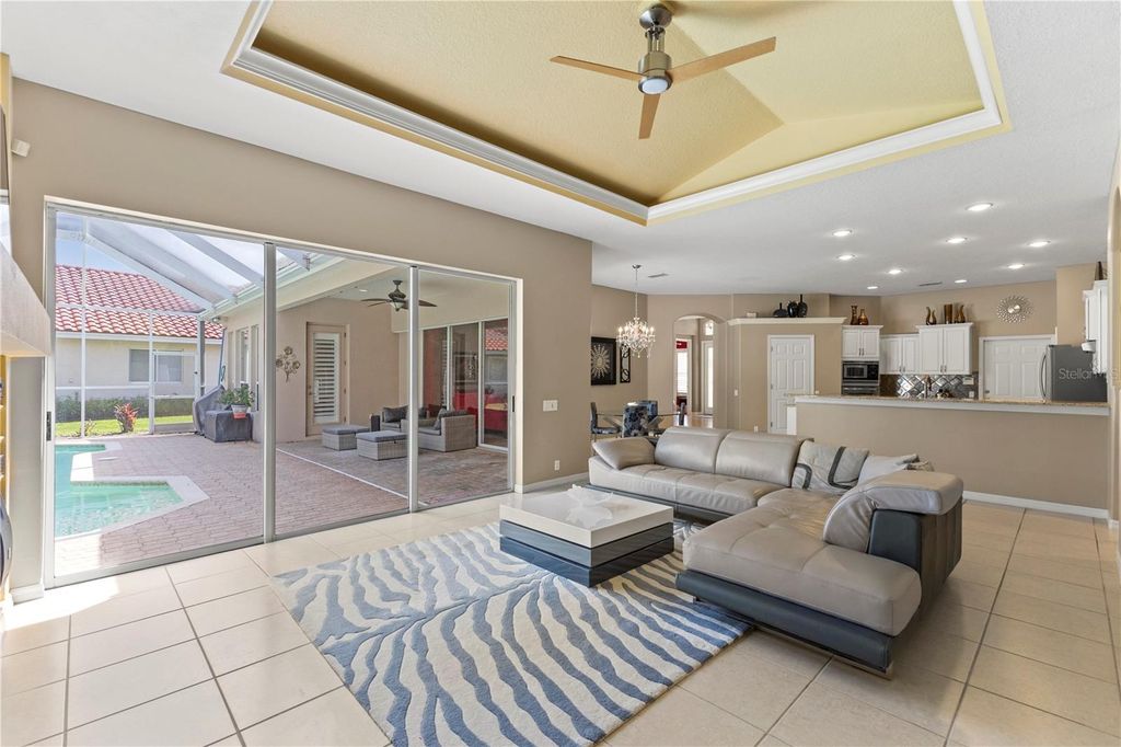 Image 21 of property listing at 17861 ARBOR GREENE DRIVE, Tampa, FL 33647