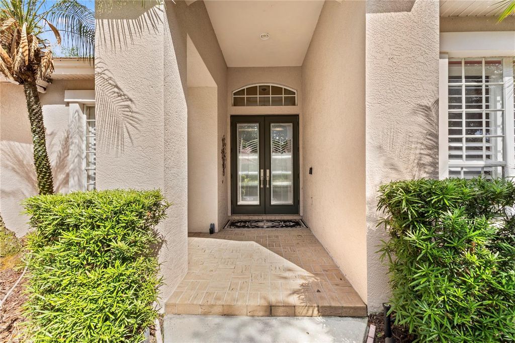 Image 5 of property listing at 17861 ARBOR GREENE DRIVE, Tampa, FL 33647