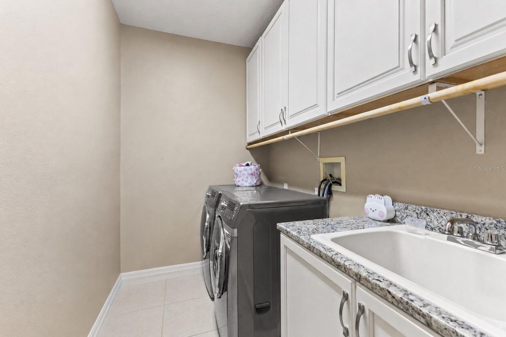 Image 43 of property listing at 17861 ARBOR GREENE DRIVE, Tampa, FL 33647